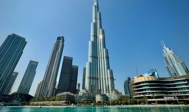 Navigating Dubai’s Waters on a Private Yacht: From Marina to Sea Navigating Dubai’s Waters on a Private Yacht: From Marina to Sea